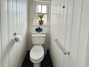 Photo 16- click for photo gallery